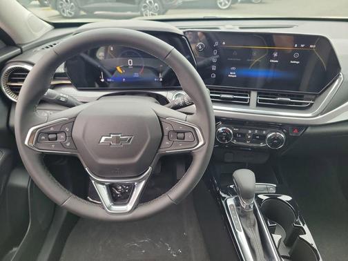 Cacti Green 2026 Chevrolet Trax FWD ACTIV