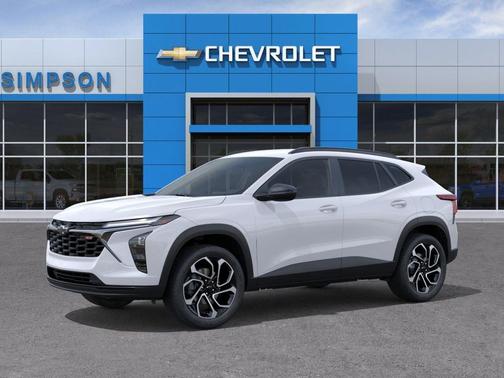 Summit White 2026 Chevrolet Trax FWD 2RS