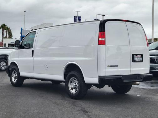 Summit White 2021 Chevrolet Express 2500 Work Van