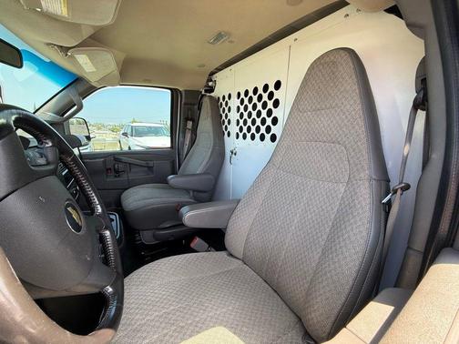Summit White 2021 Chevrolet Express 2500 Work Van