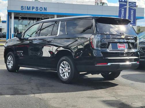 2026 Chevrolet Suburban LT