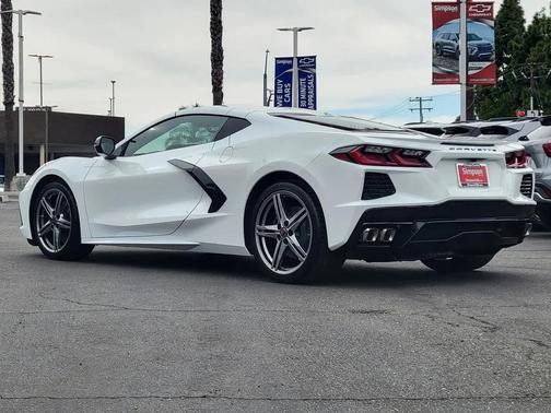 2026 Chevrolet Corvette Stingray w/1LT
