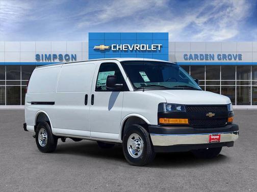 Summit White 2026 Chevrolet Express 2500 LT