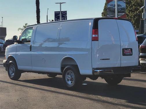 2025 Chevrolet Express 2500 RWD 2500 Regular Wheelbase WT