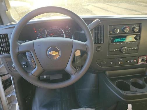 2025 Chevrolet Express 2500 RWD 2500 Regular Wheelbase WT