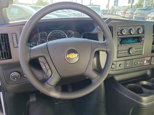 2025 Chevrolet Express 2500 RWD 2500 Regular Wheelbase WT