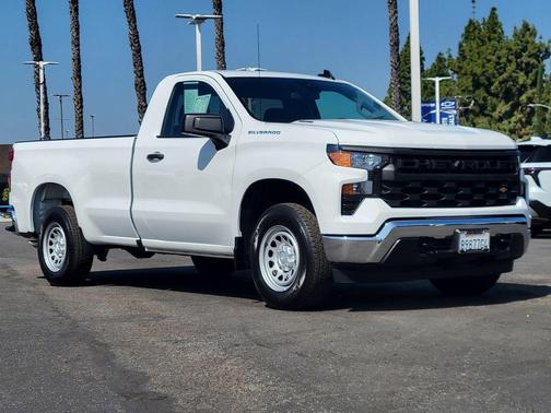 Summit White 2026 Chevrolet Silverado 1500 WT