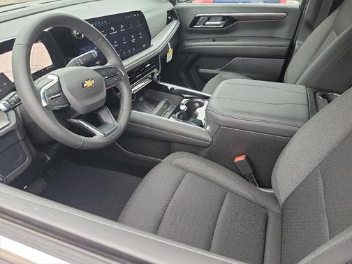 2025 Chevrolet Tahoe LS