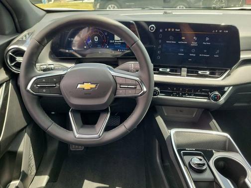 Summit White 2026 Chevrolet Equinox 1LT