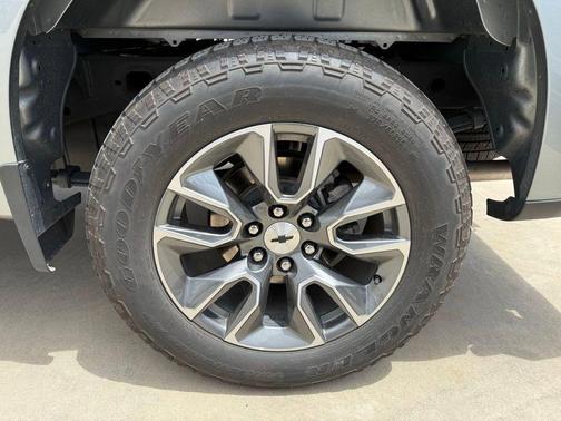 Sterling Gray Metallic 2023 Chevrolet Silverado 1500 RST