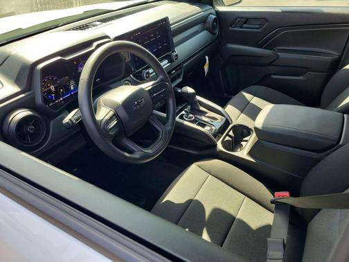 Summit White 2026 Chevrolet Colorado Trail Boss