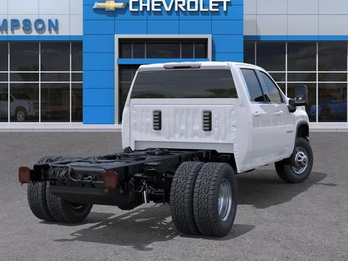 Summit White 2026 Chevrolet Silverado 3500 WT