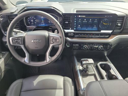 Summit White 2026 Chevrolet Silverado 1500 LT Trail Boss