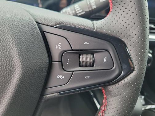 Sterling Gray Metallic 2026 Chevrolet Trax FWD 2RS