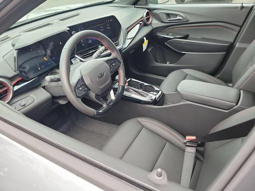 Sterling Gray Metallic 2026 Chevrolet Trax FWD 2RS
