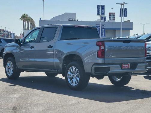 Sterling Gray Metallic 2026 Chevrolet Silverado 1500 Custom