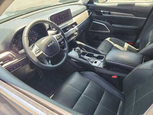 Gravity Grey 2022 Kia Telluride SX