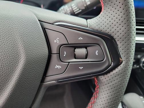 Sterling Gray Metallic 2026 Chevrolet Trax FWD 2RS
