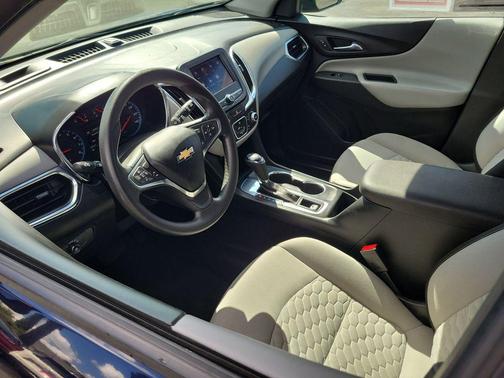 Midnight Blue Metallic 2020 Chevrolet Equinox LS