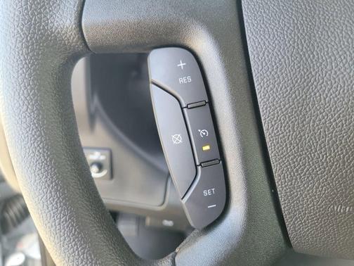 Summit White 2026 Chevrolet Express 2500 LT