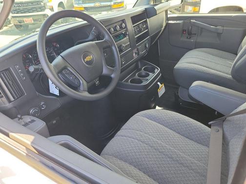 Summit White 2026 Chevrolet Express 2500 LT