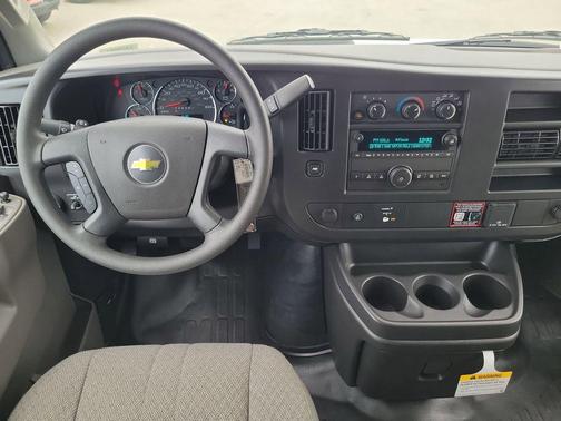 2026 Chevrolet Express 2500 2500 Regular Wheelbase, WT, RWD