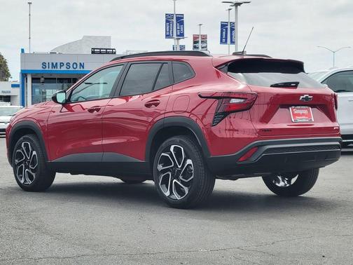 Apex Red 2026 Chevrolet Trax FWD 2RS