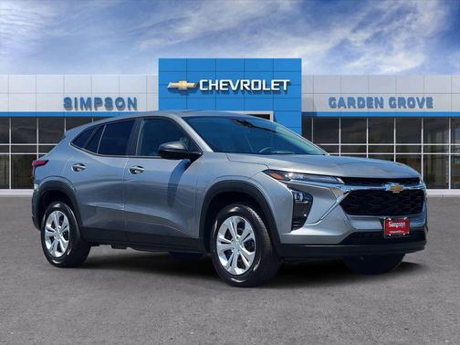 Sterling Gray Metallic 2026 Chevrolet Trax LS