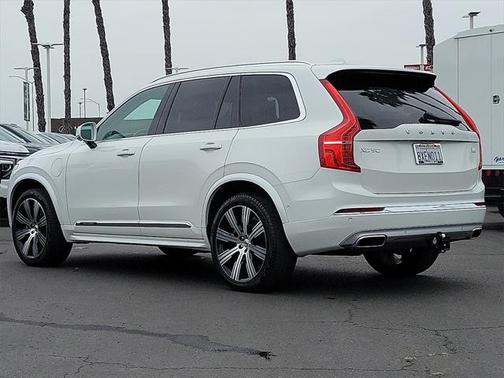 2021 Volvo XC90 Recharge Plug-In Hybrid T8 Inscription 6 Passenger