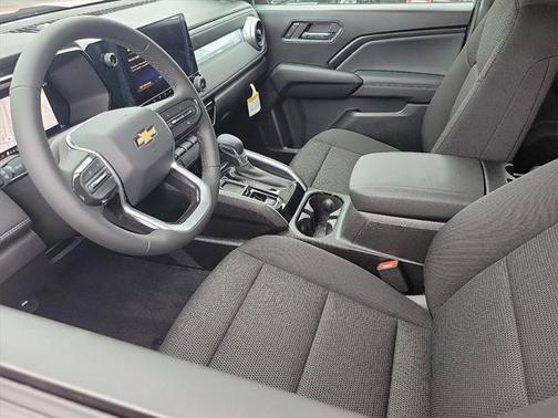 2025 Chevrolet Colorado WT