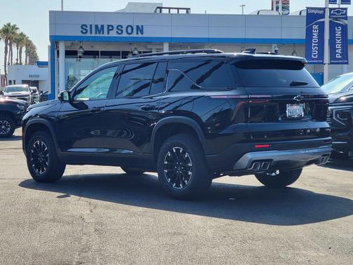 Mosaic Black Metallic 2026 Chevrolet Traverse AWD Z71