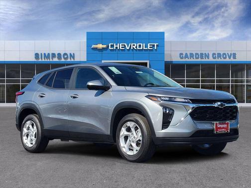 Sterling Gray Metallic 2026 Chevrolet Trax LS