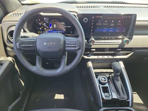 Summit White 2026 Chevrolet Colorado Trail Boss