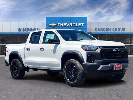 Summit White 2026 Chevrolet Colorado Trail Boss