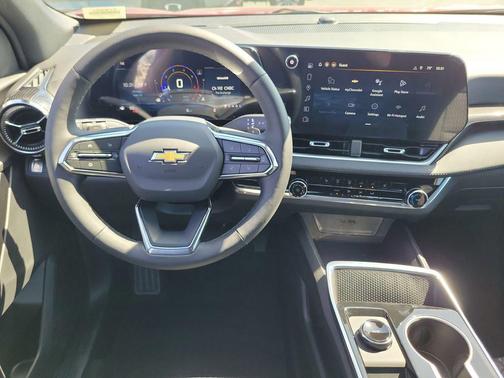 Radiant Red Tintcoat 2026 Chevrolet Equinox 1LT