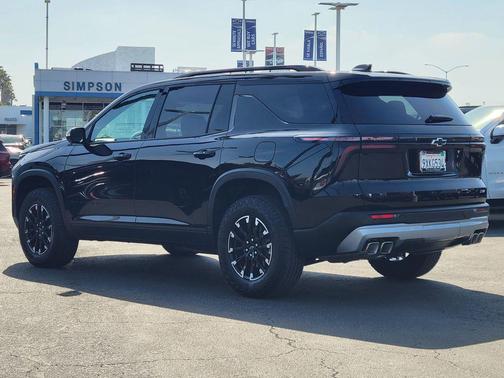 Mosaic Black Metallic 2026 Chevrolet Traverse AWD Z71