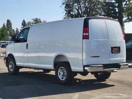 2025 Chevrolet Express 2500 RWD 2500 Regular Wheelbase WT