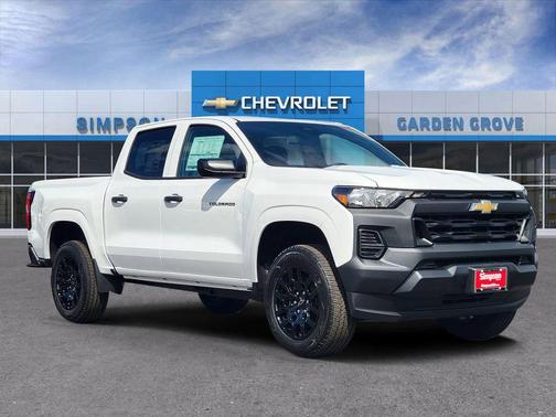 Summit White 2026 Chevrolet Colorado WT