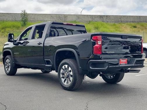 2025 Chevrolet Silverado 2500 Custom