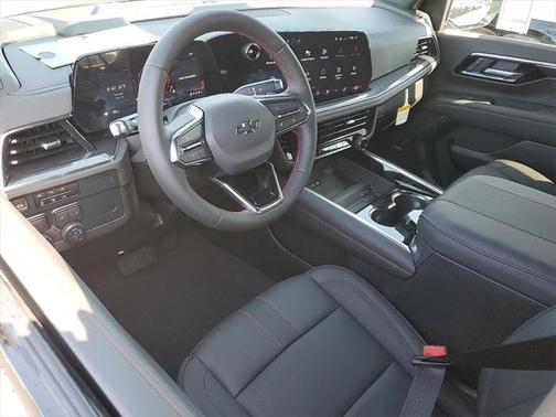 2025 Chevrolet Suburban RST
