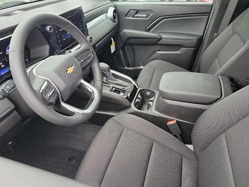 2025 Chevrolet Colorado WT