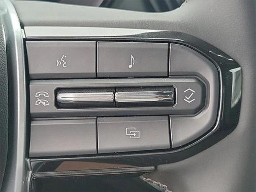 2025 Chevrolet Colorado WT
