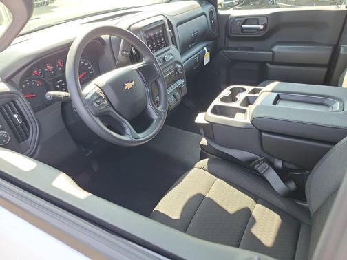 Summit White 2026 Chevrolet Silverado 1500 Custom