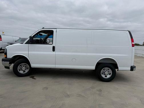 Summit White 2025 Chevrolet Express 2500 Work Van
