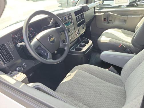 Summit White 2025 Chevrolet Express 2500 Work Van