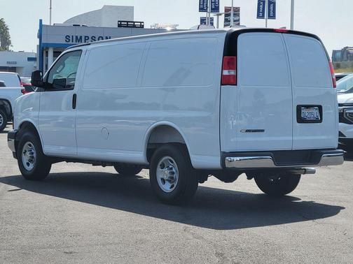 Summit White 2025 Chevrolet Express 2500 Work Van