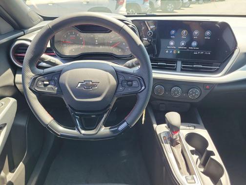 White Sands 2026 Chevrolet Trax FWD 1RS