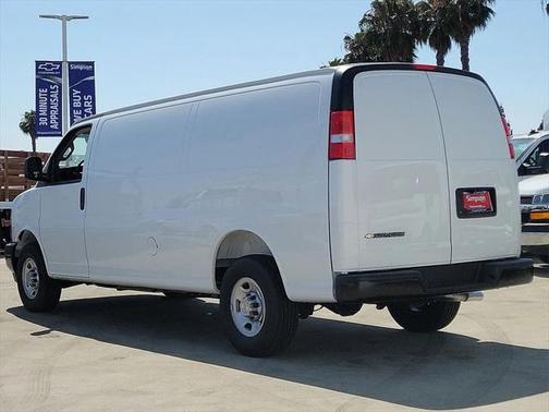 2025 Chevrolet Express 2500 RWD 2500 Extended Wheelbase WT