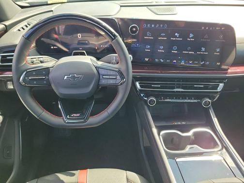 Sterling Gray Metallic 2026 Chevrolet Traverse RS