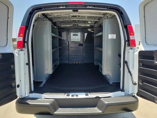 2025 Chevrolet Express 2500 RWD 2500 Regular Wheelbase WT